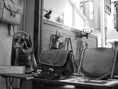 https://www.herzbag-jp.live/blog/oldblog/hon.jpg