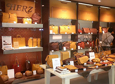 https://www.herzbag-jp.live/blog/oldblog/pictures/CIMG67644.jpg