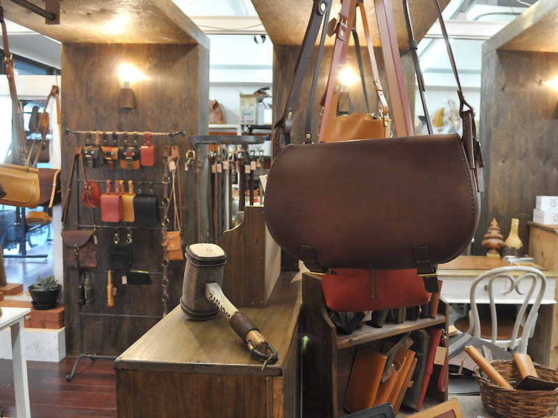 FACTORY SHOP店内4