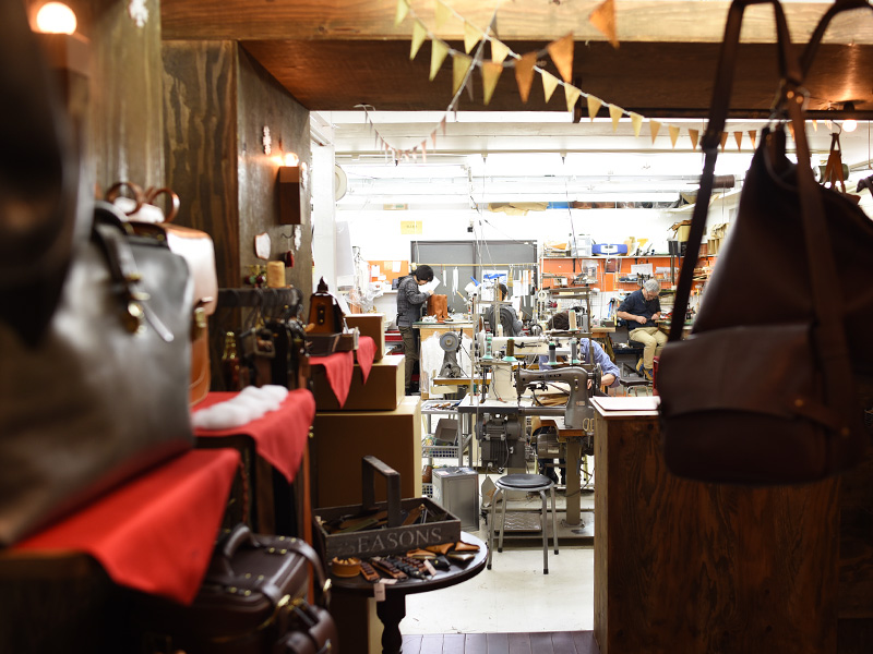 FACTORY SHOP店内2