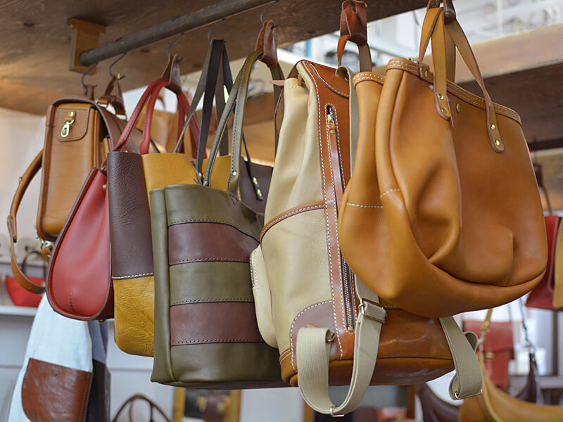 FACTORY SHOP 店内