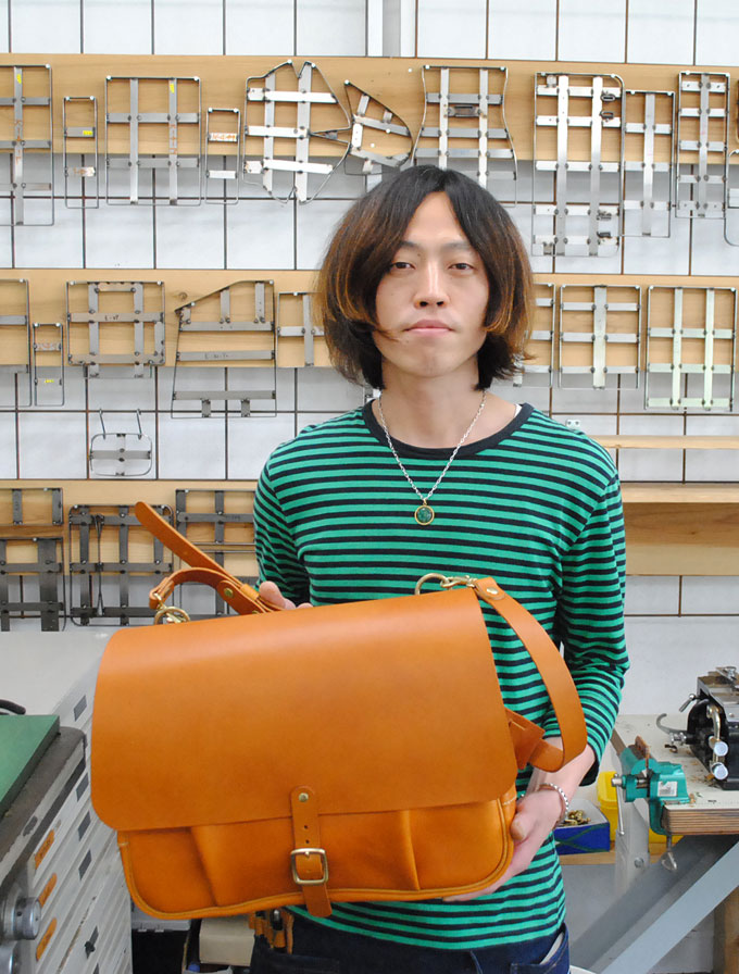 大阪店カット兼作り手:今井3周年記念バッグ
