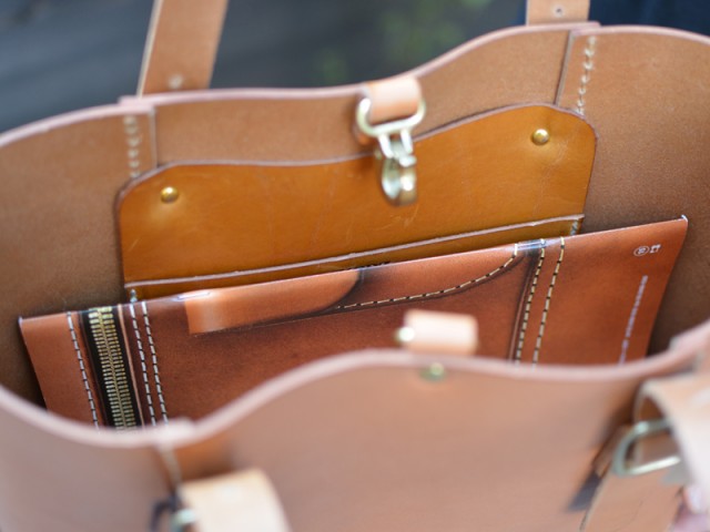 切りっぱなしのトートバッグ 収納