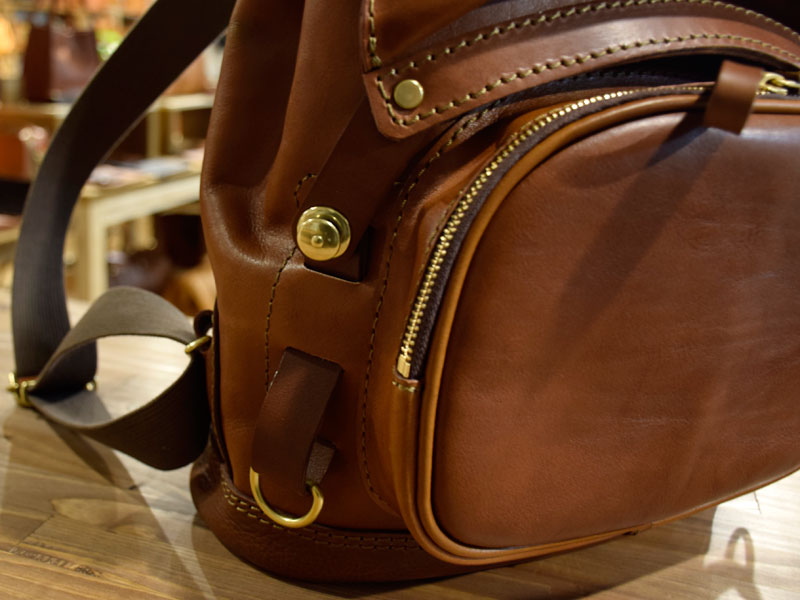 OWL RUCK ベルト留め