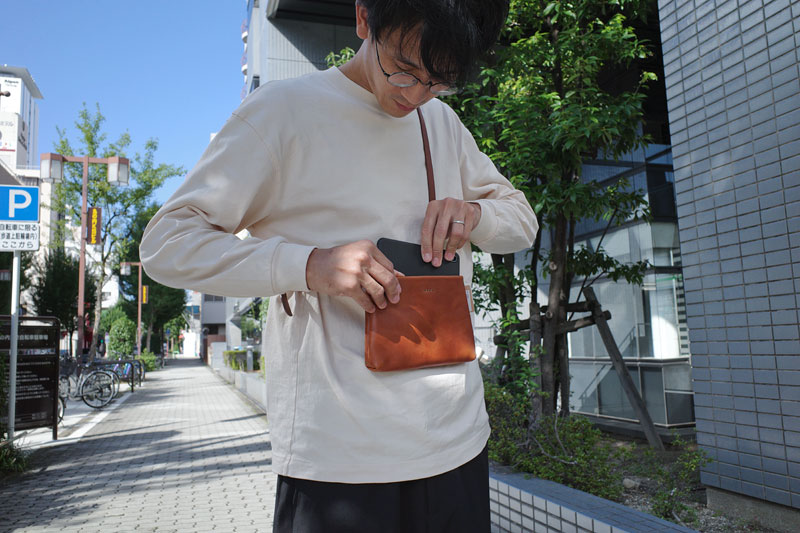 サコッシュA スマホ収納