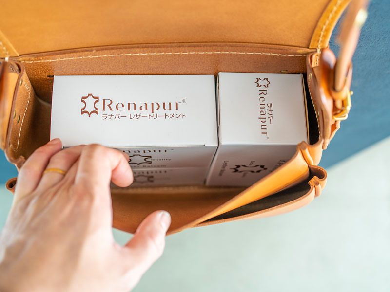 サドルショルダー 本体収納例